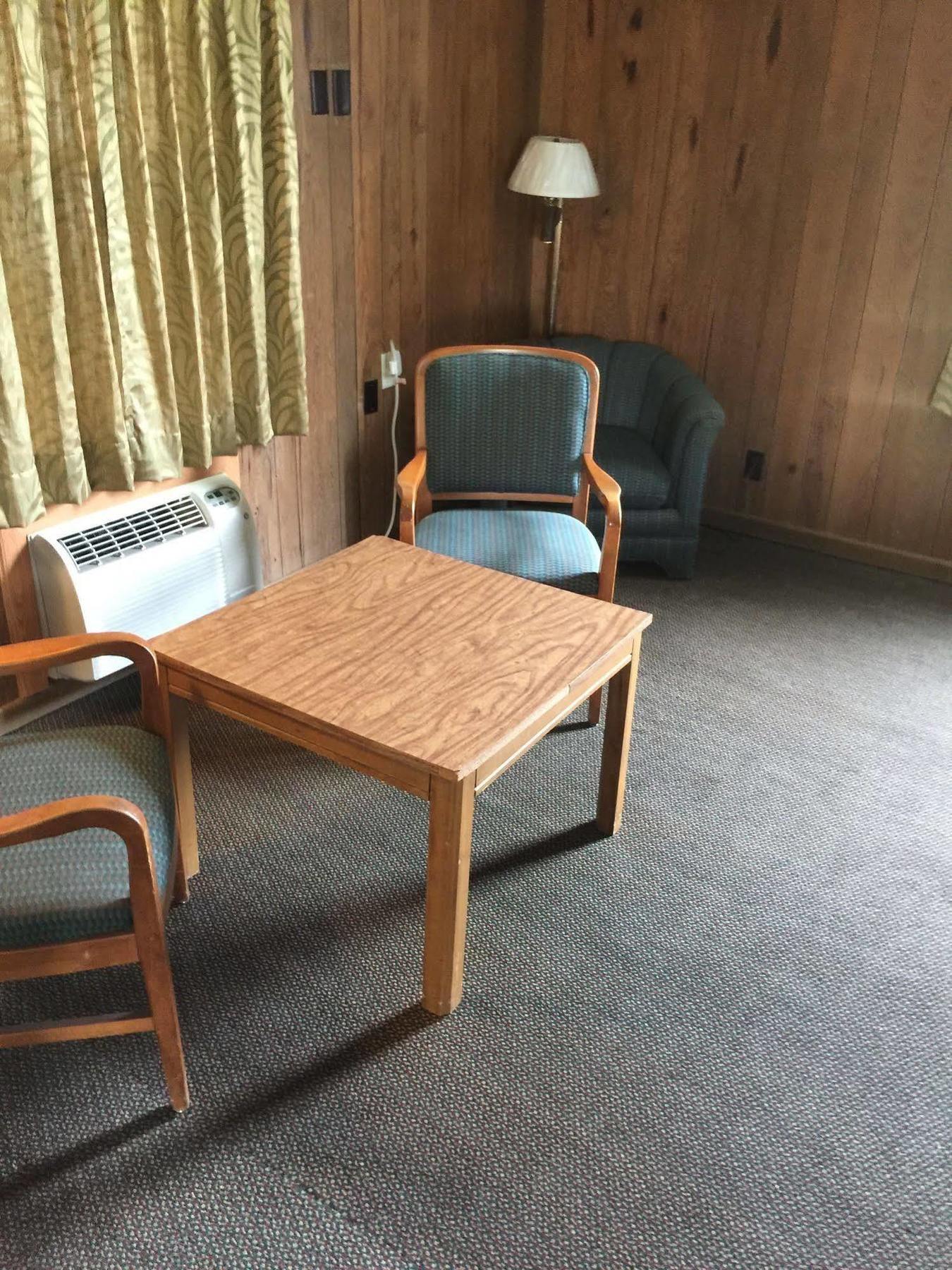 Woodridge Motel Терре-Хот Экстерьер фото