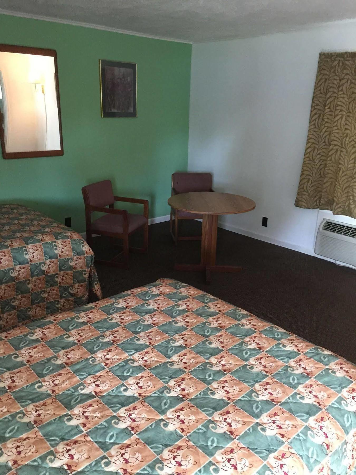 Woodridge Motel Терре-Хот Экстерьер фото